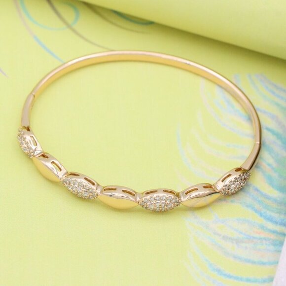 Rose Gold Leaf Pattern CZ Bangle – 2.24 Inch Elegant Bracelet Design, XPBL0535 - Picture 2 of 12